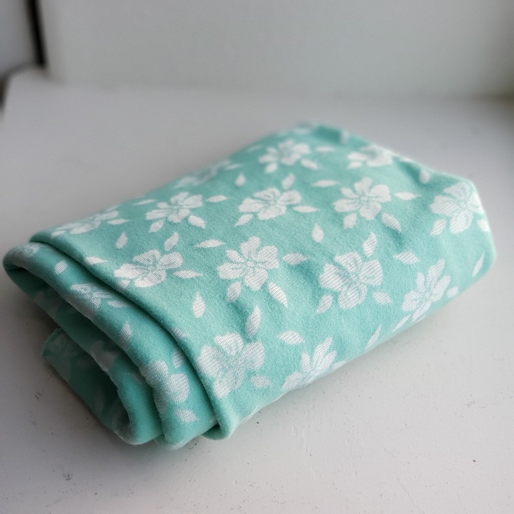1960s 1970s Vintage 1 3/4Yards Mint Green Pearlized Cream Polyester Fabric #79